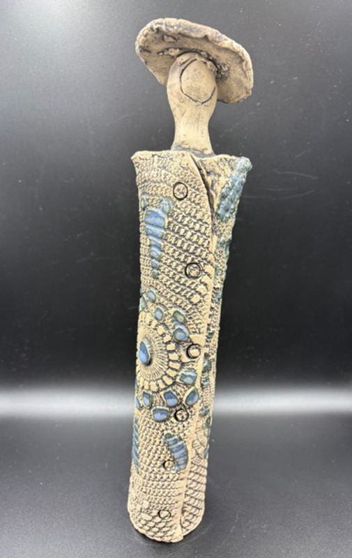 Keramikk dame GV1 ca 28 cm høyde